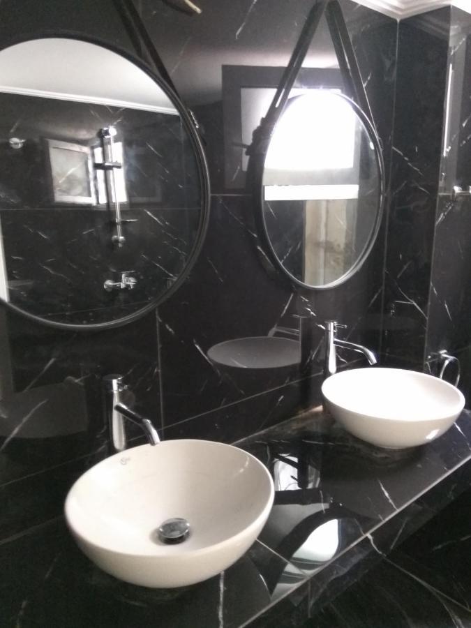Nafpaktos Beach Luxury Suites Bagian luar foto