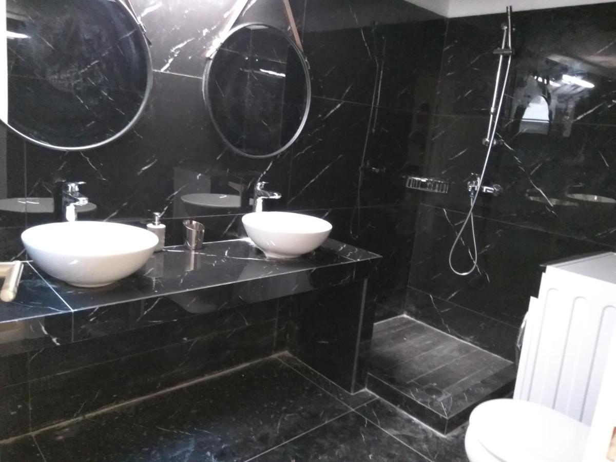 Nafpaktos Beach Luxury Suites Bagian luar foto