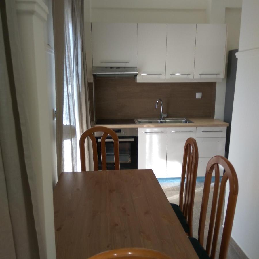 Nafpaktos Beach Luxury Suites Bagian luar foto