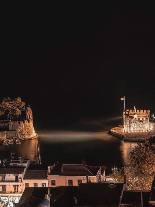 Nafpaktos Beach Luxury Suites Bagian luar foto